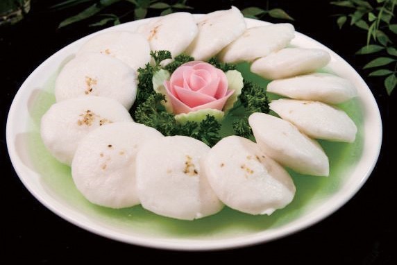 俯瞰长江的餐厅