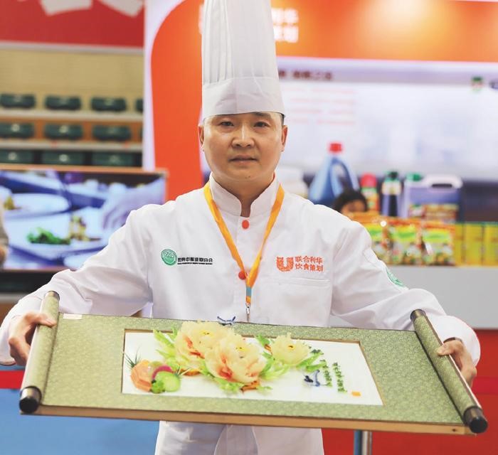 雷先华：富贵花开万重锦