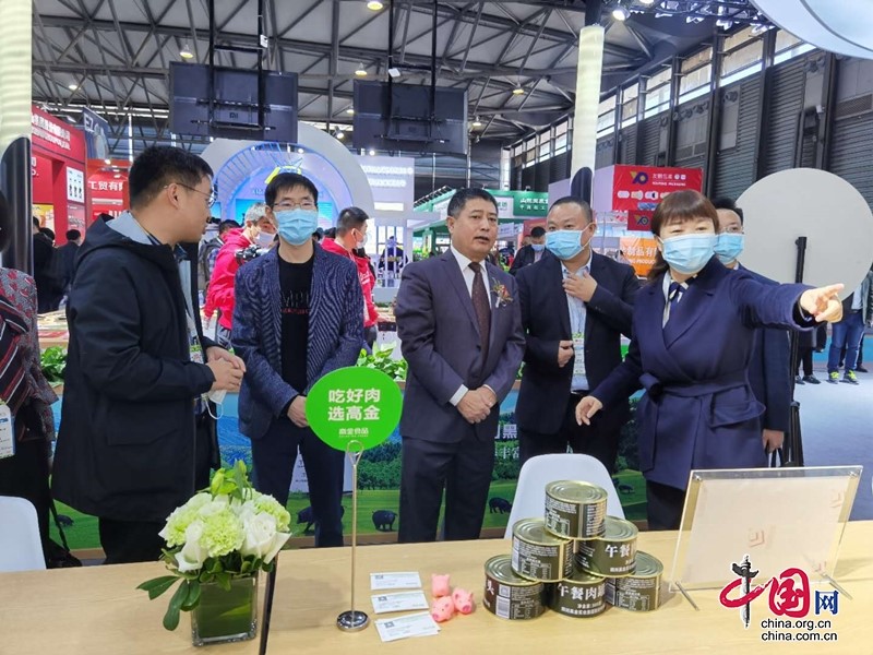 “中国肉类罐头之都·遂宁”亮相上海
