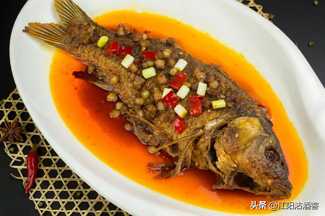 曾是泸州餐饮界的扛把子，泸州厨师的黄埔军校，它叫泸州餐厅