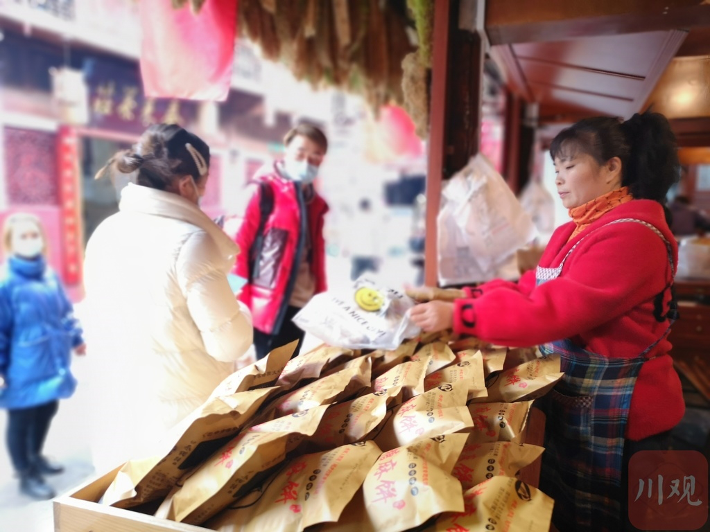 年味里品川味②|巴中恩阳：提糖麻饼 当年走街串巷售卖，如今无人货柜自取