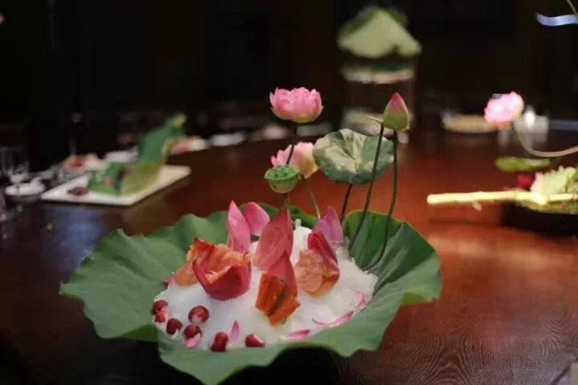 四川遂宁“荷花宴” 藕、茎、叶、花、子皆可入菜