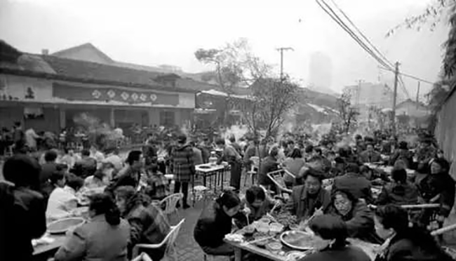 mie~~成都最多的羊就在这条gai！
