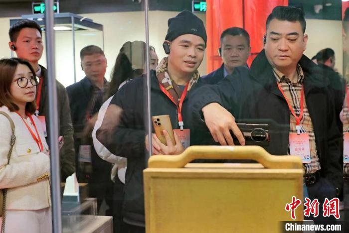 12件“故宫贡茶”回到四川雅安蒙顶山寻根