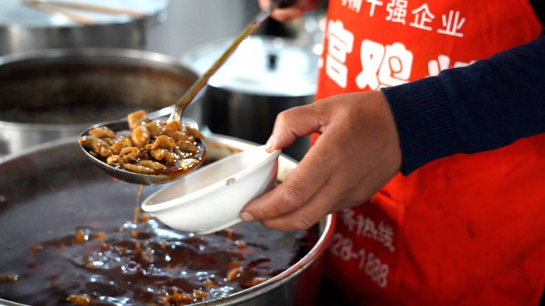 四川江油：肥肠“小特色”迈向食品“大产业”