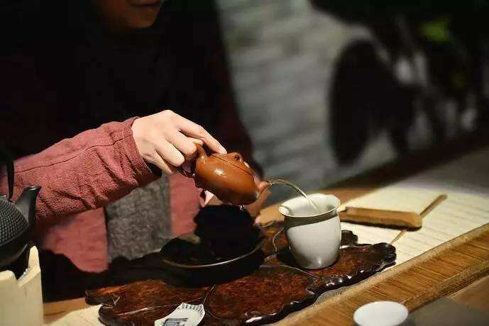 饮茶不等于喝酒 这些忌讳需知道