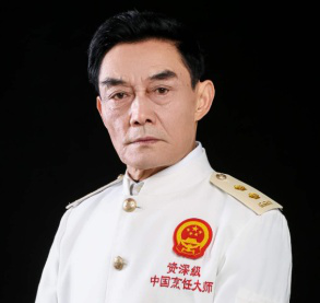 “川菜30年辉煌工勋匠人”——向友湘