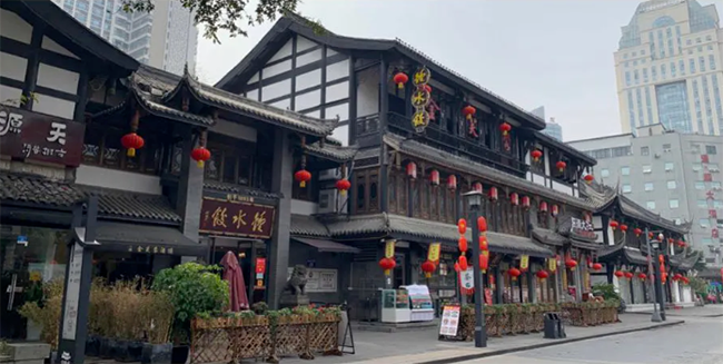 成都市中心曾有座白云寺  现在这里美食云集 